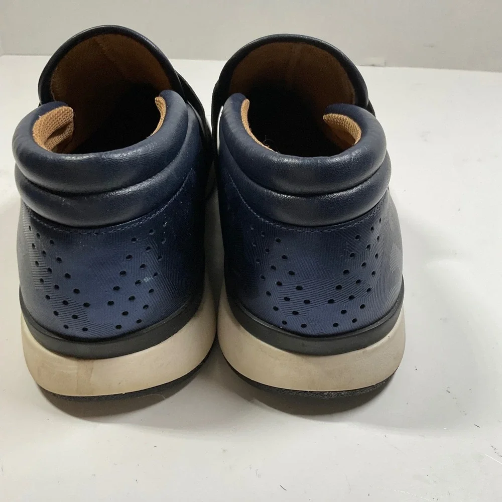 Vionic Calina Camo Navy Leather Slip On Sneakers Womens 8.5 Orthotic VW18410